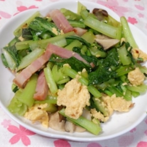 小松菜とウインナーエリンギの卵とじ炒め